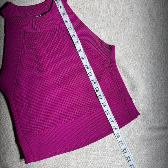 Aritzia Wilfred Crevier XS Fuschia Knit Top, halter style show off your shoulder - Picture 8 of 9